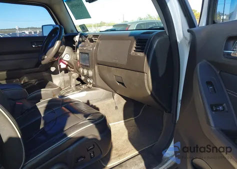 2008 Hummer H3 Suv Alpha z USA, uszkodzony, nr VIN 5GTEN13L388176243